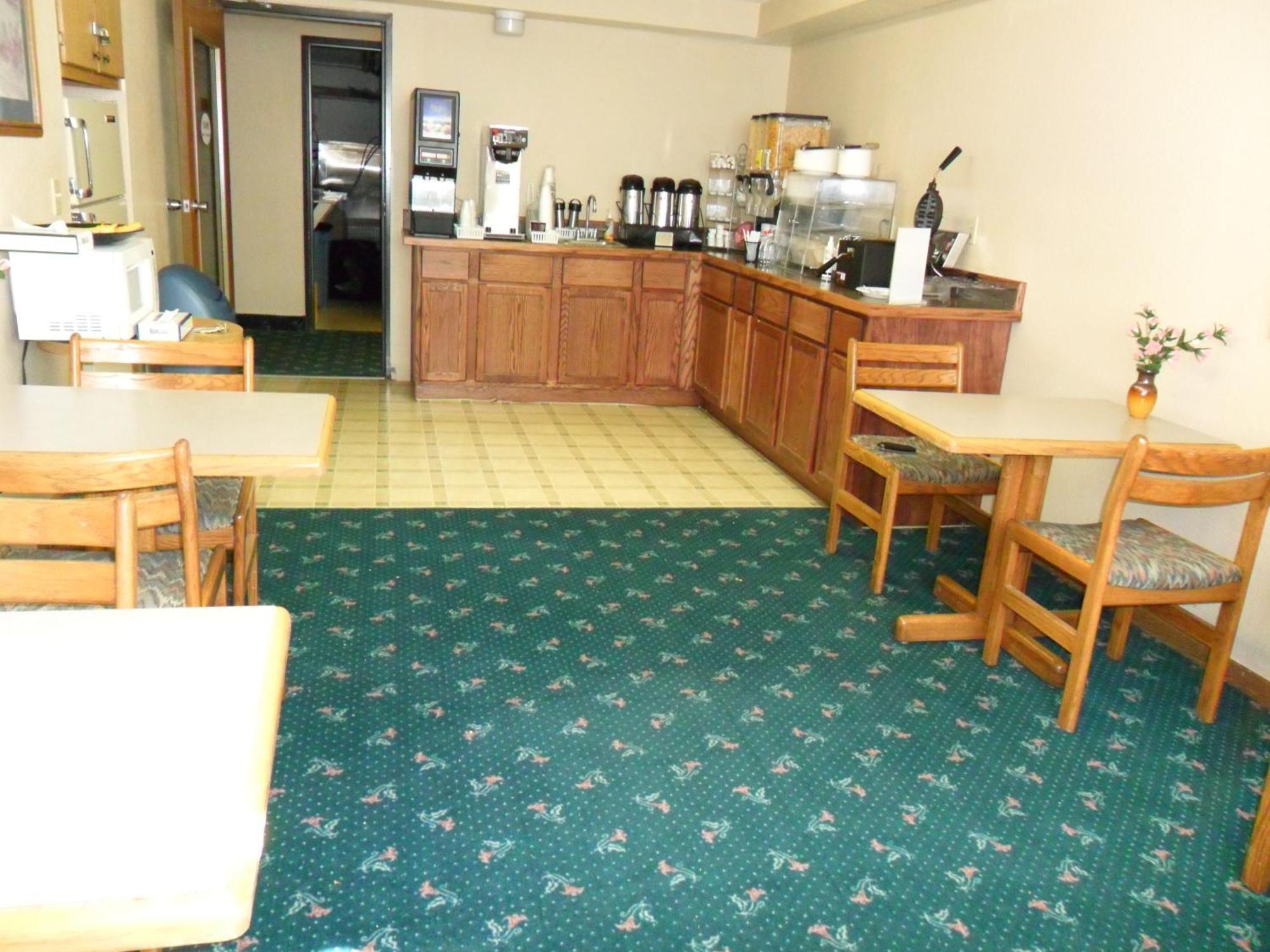 Hotel Super 8 By Wyndham Chadron Ne Zewnętrze zdjęcie